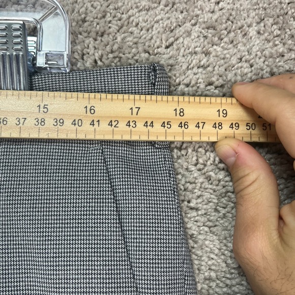 Uniqlo‎ Mens Dress Pants 34x34 Gray Houndstooth Flat Front Polyester - Picture 5 of 9